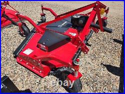 New Woods RD990-X 90 Rear-Mount Finish Mower (Red)